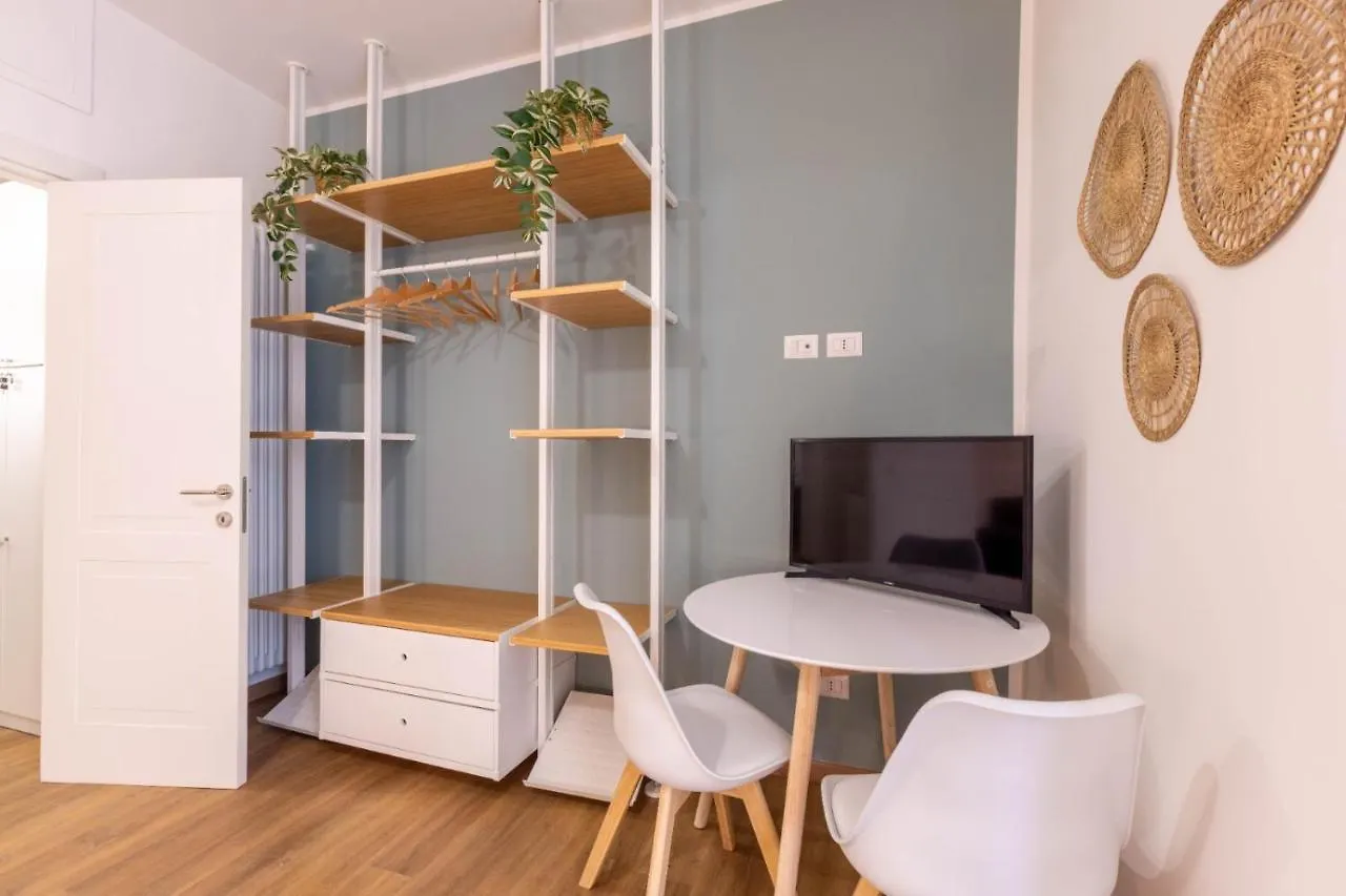 Casa Vacanze La Tianella Naples Apartment